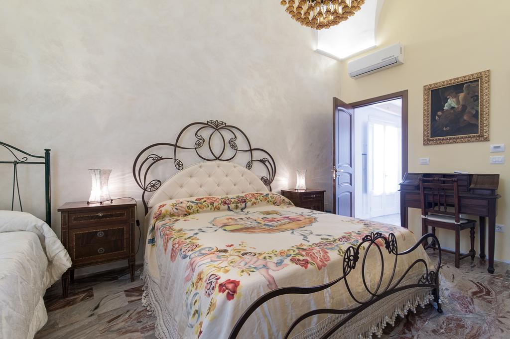 Palazzo Osanna Bed & Breakfast นาร์โด ภายนอก รูปภาพ