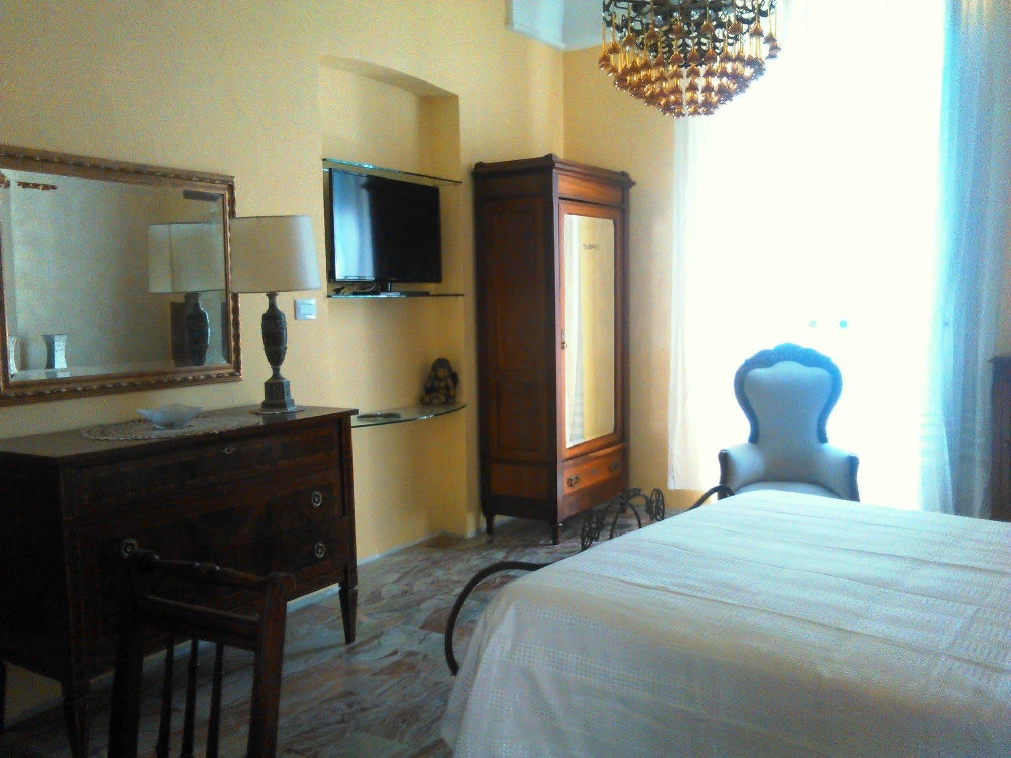 Palazzo Osanna Bed & Breakfast นาร์โด ภายนอก รูปภาพ