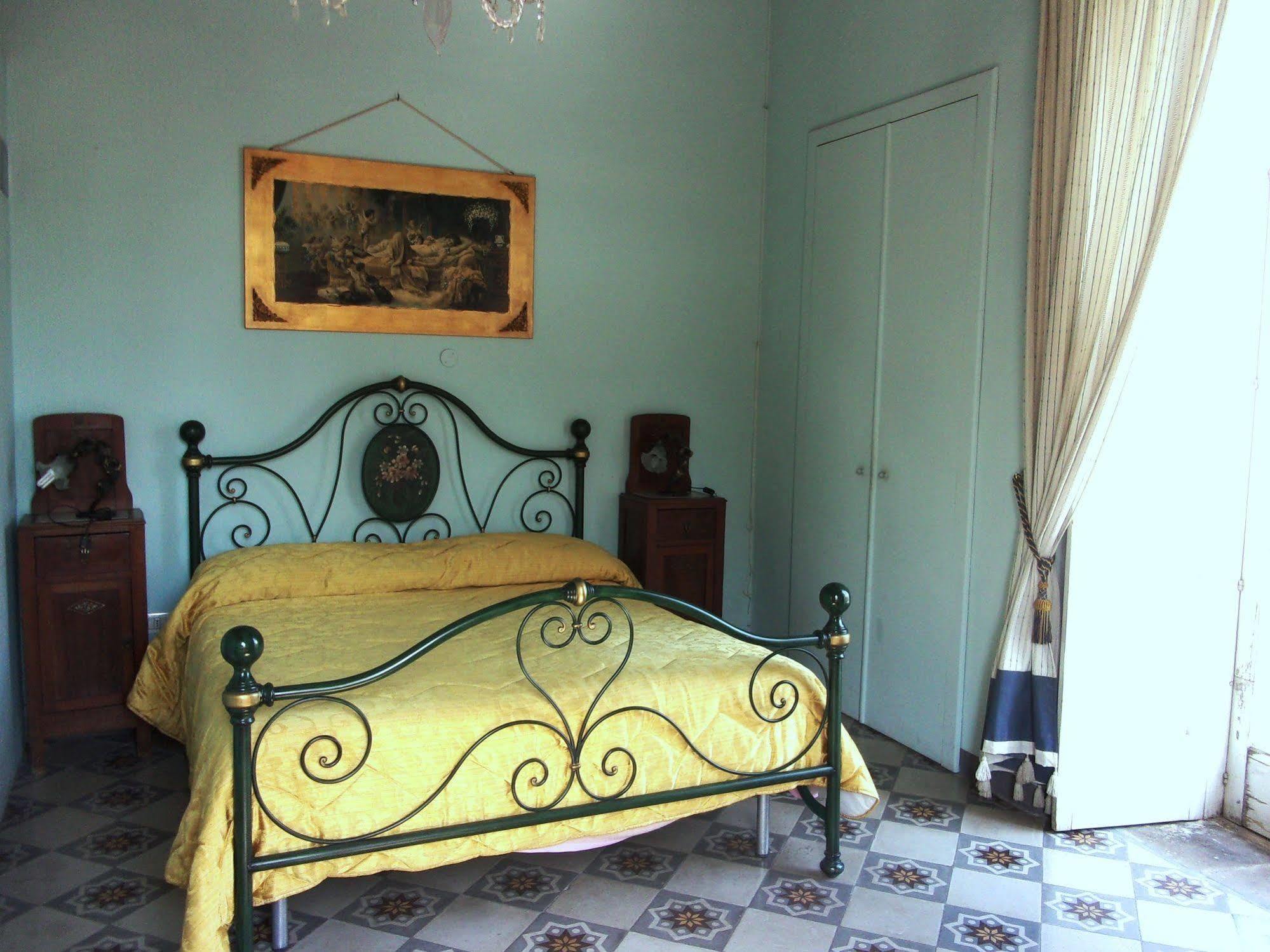 Palazzo Osanna Bed & Breakfast นาร์โด ภายนอก รูปภาพ